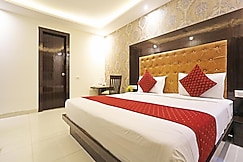Hotel Iconic Suite, Delhi