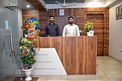 Hotel Neelkamal, Halol