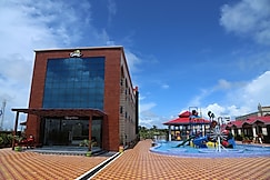 Grand Beach Resort, मंदारमणि