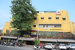 Sky Star Hotel, Amritsar