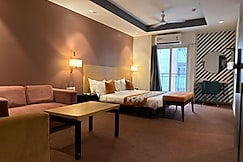 The Roseman Hotel & Suites Near Maxx Vaishali, Ghaziabad