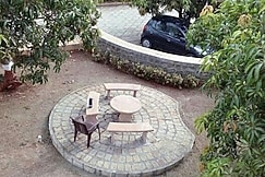 Villa with Splash Pool, Dhari