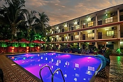 Shrikrishna Premium Rooms Goa | Balcony & Common Pool, Goa