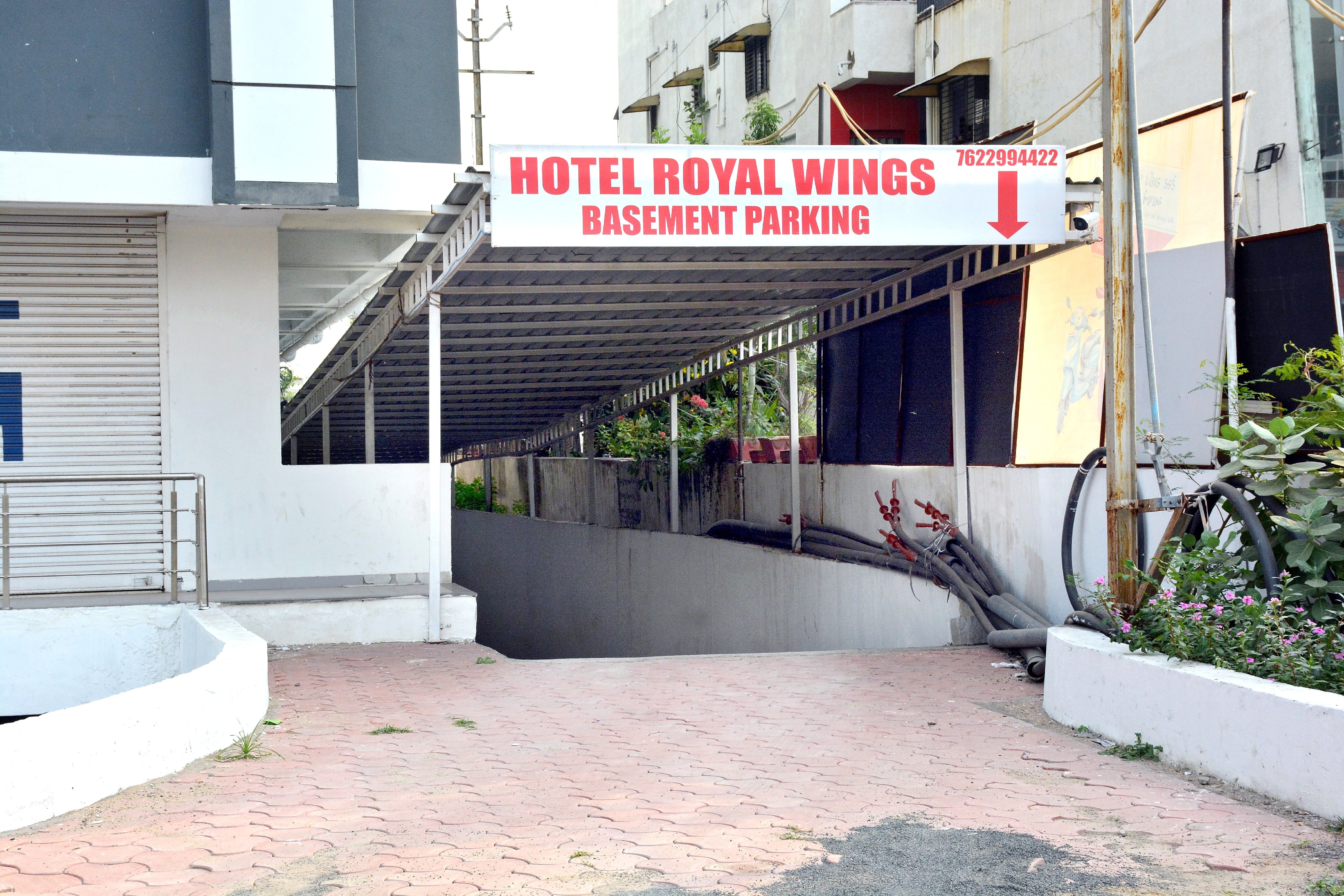 HOTEL ROYAL WINGS - Tap to explore photos