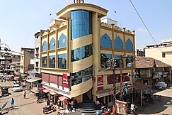 Hotel Radhika Majestic, Nandgaon
