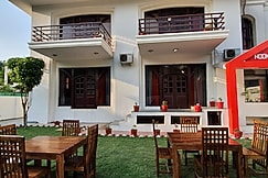 NOOK INN & SUITES, Gurgaon