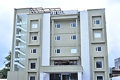 The Grand Palace, Ghazipur