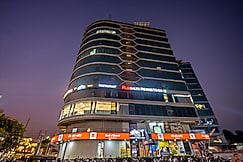 Playsales Rooms To Go, Vadodara