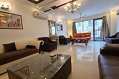 Ultra Luxurious Spacious 4 BHK Apartment, Delhi