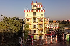 Parboti Lodge, Tarapith