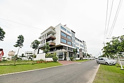 Hotel M Pro Palace Mysore - 12 Minutes to Mysore Palace, Mysore