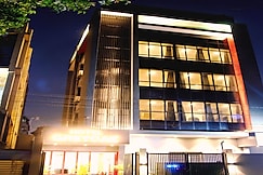 GREY OAK HOTEL, Nagpur