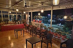 Hotel Pleasure Suite, Bhopal