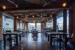 Badigarh Resort Udaipur, Gogunda