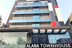 Alana Townhouse Apartment | Room & Restaurant, Vijaywada
