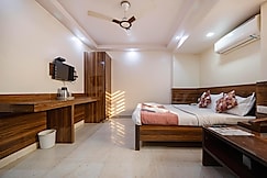 HOTEL STARCITY, Prayagraj