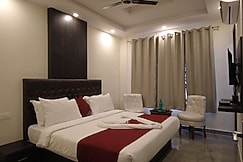 The President @ 2 min drive from Triveni ghat, Rishikesh