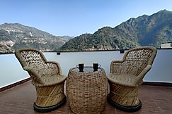 Joey's Hostel Rishikesh | Rooms & Dorms, Mussoorie