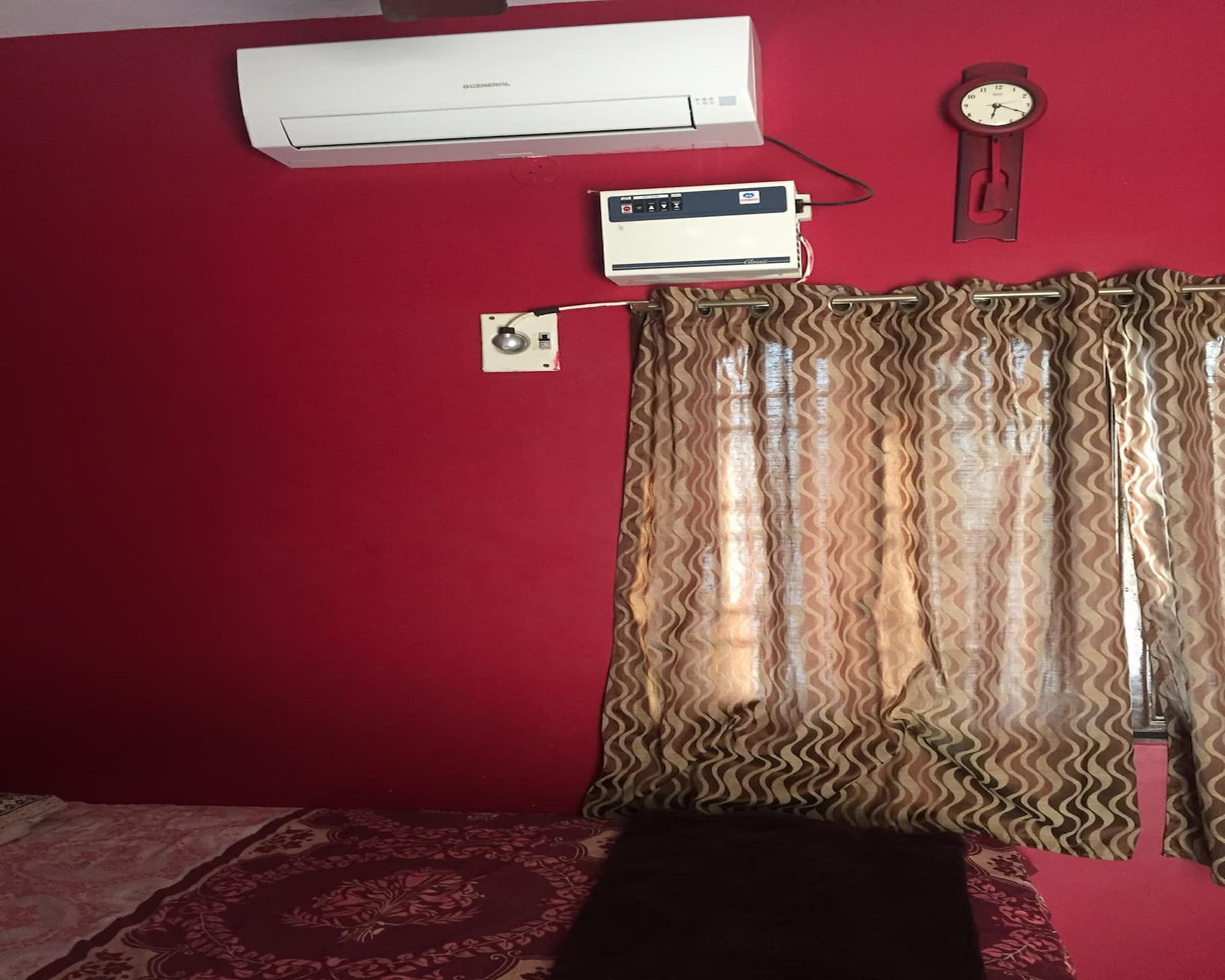 SKR Home Stay Chennai- Best Homestay Near Airport - Tap to explore photos