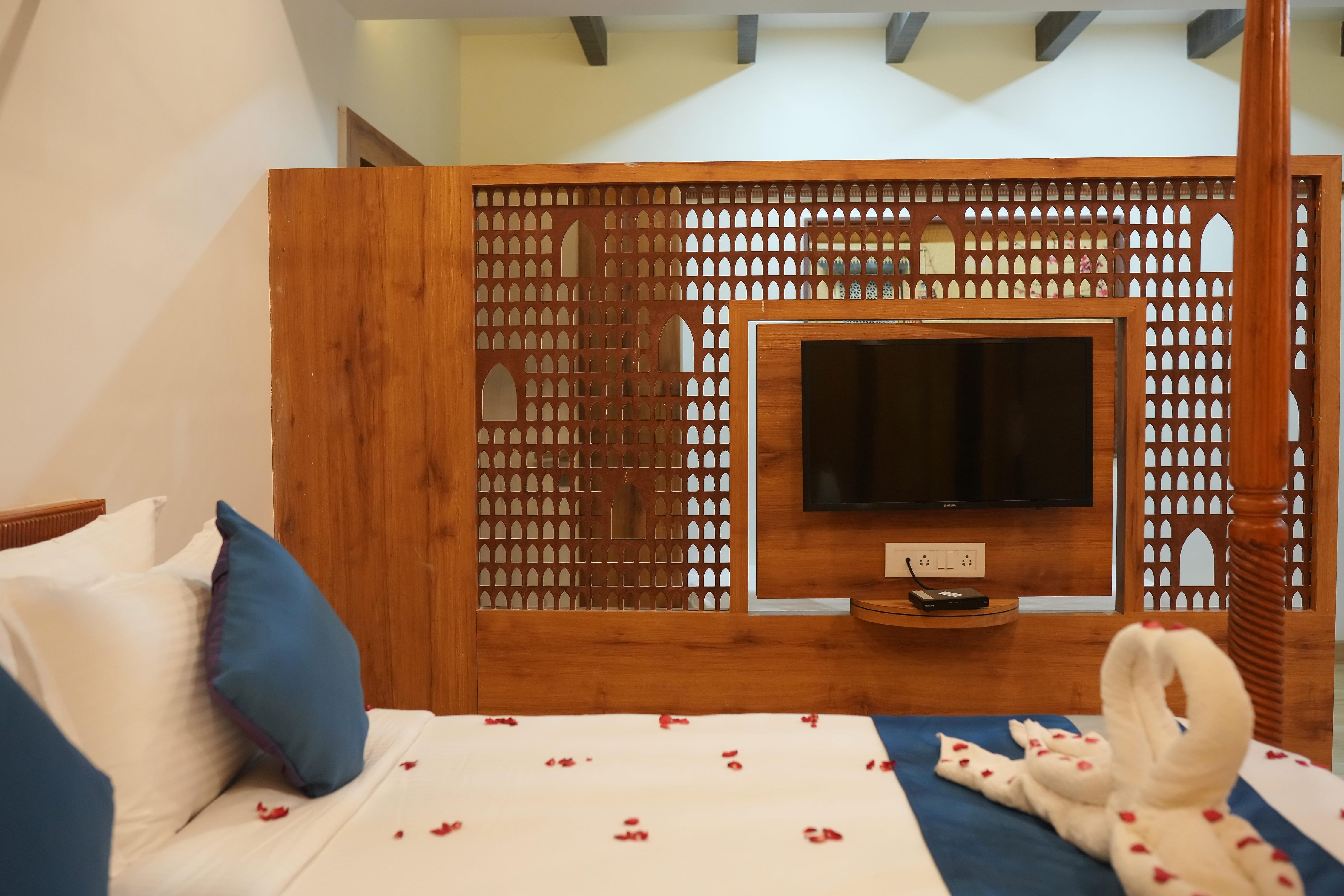 SeaFORT Beach Resort 5