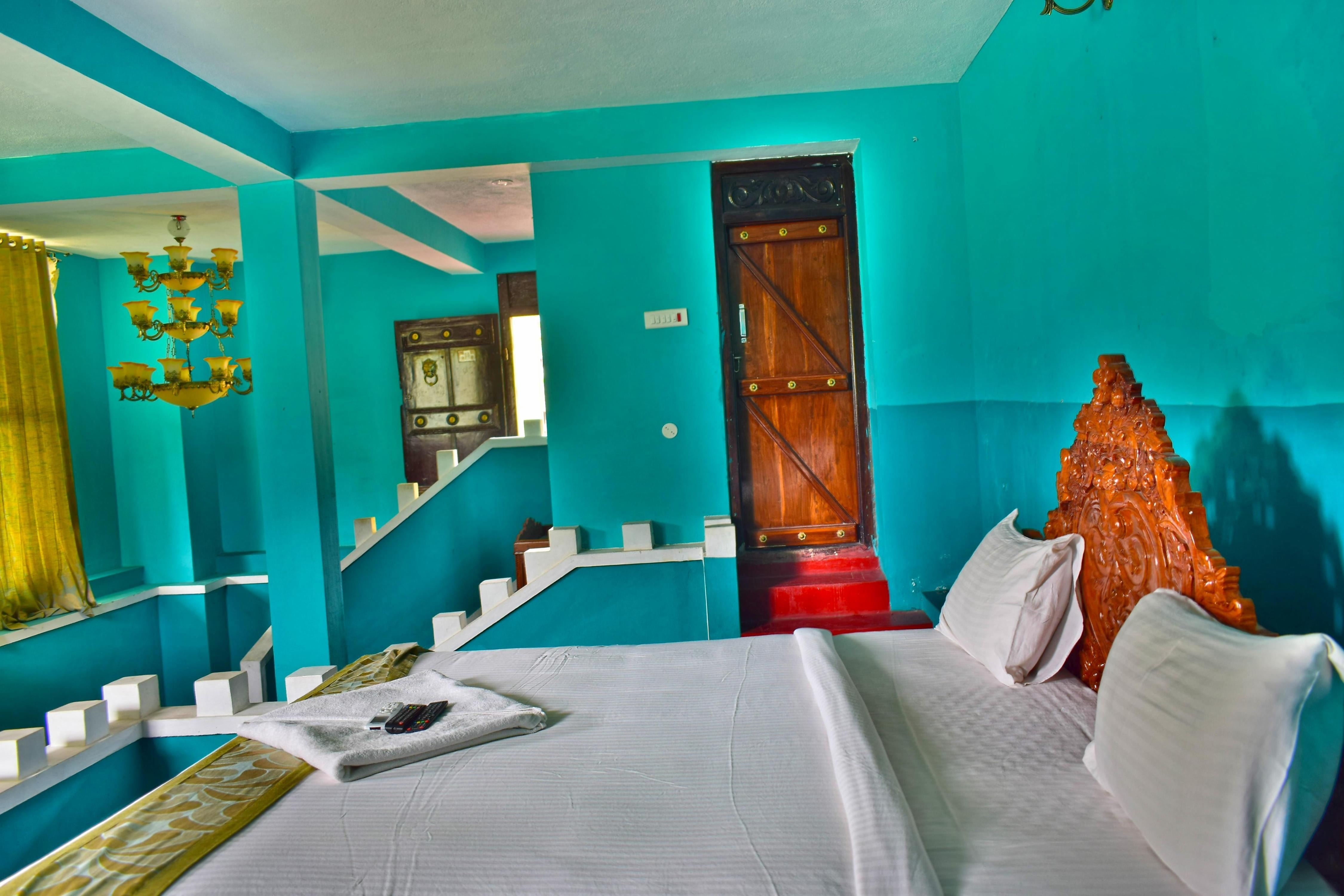 Hill Fort Hotels And Resorts Yelagiri - Tap to explore photos