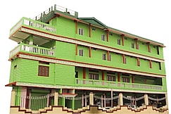 HOTEL GREEN VIEW BOMDILA