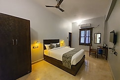 Le Supreme Inn (the lap of luxury), Pondicherry