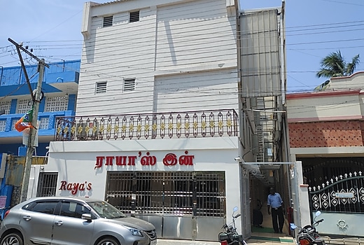 Rayas Inn