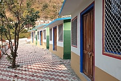 THE BACKPACKERS HOMESTAY, Jim Corbett (Ramnagar)