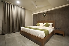 HOTEL R CITY INN, Rajkot
