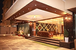 Hotel Khumani- By Hills N Dunes Hotels, Udaipur