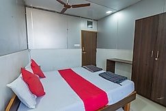 BlueRock hotel, Gandhinagar