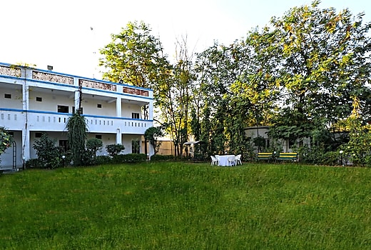 Arristo Resorts & Club