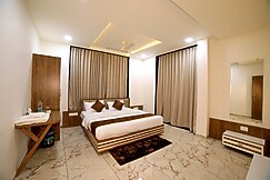 Hotel Holiday Rooms, Palanpur