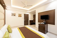 Hotel Star by Star Group, Delhi
