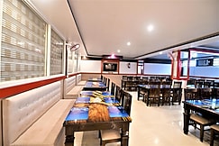 Hotel Star, Garhwa