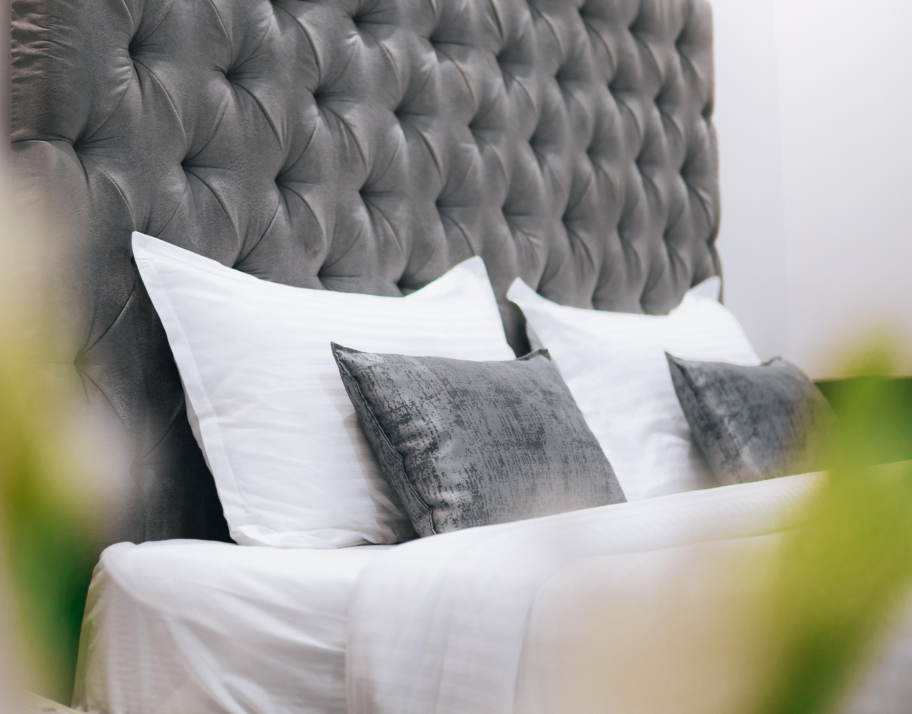 Jardin Hotel 𝗕𝗢𝗢𝗞 Indore Hotel 𝘄𝗶𝘁𝗵 ₹𝟬 𝗣𝗔𝗬𝗠𝗘𝗡𝗧