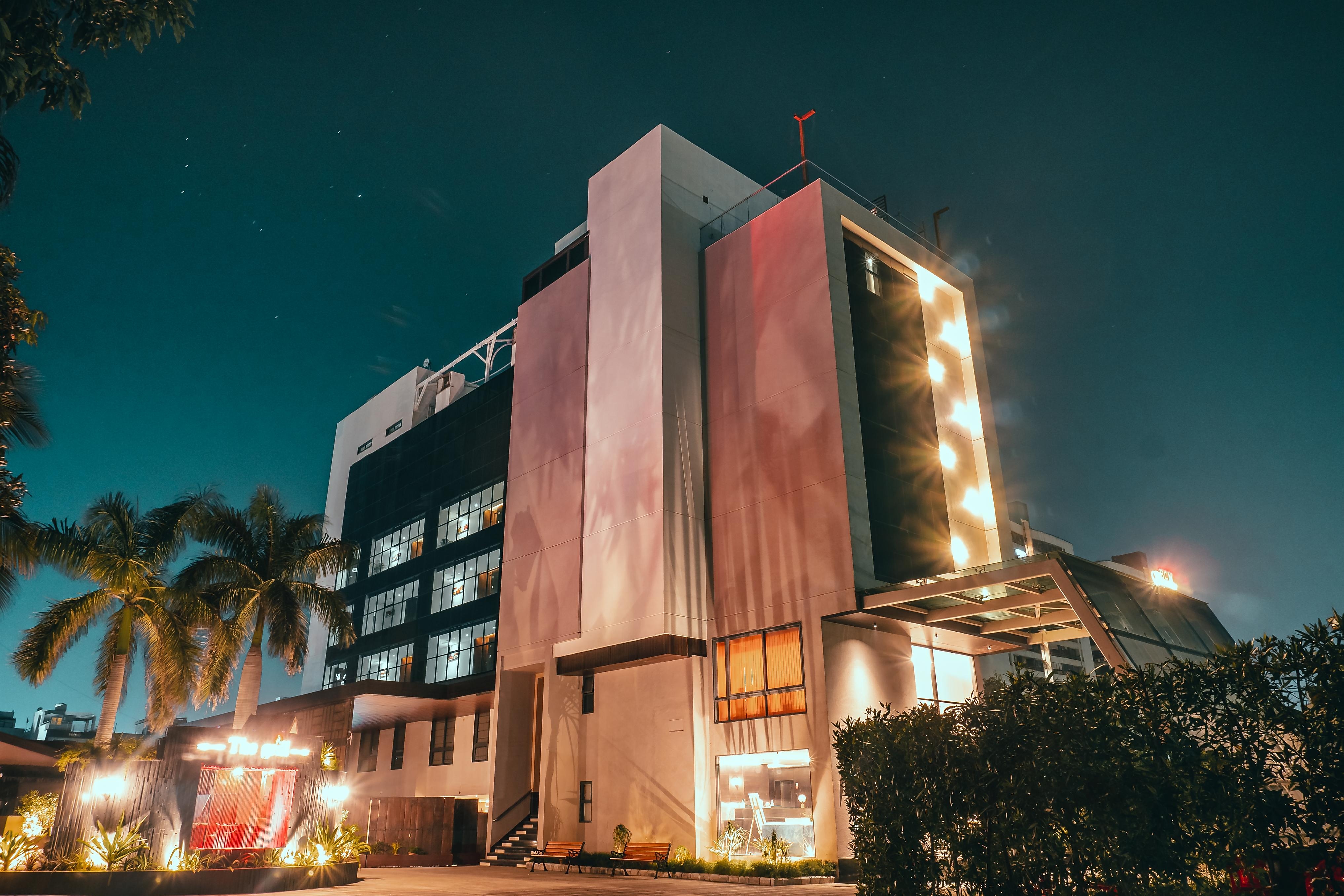 Jardin Hotel Indore Hotel BOOK ₹1