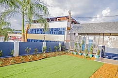 HOTEL PALAZHI, Kozhenchery