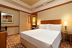 Holiday Inn KUWAIT SALMIYA, Hawalli
