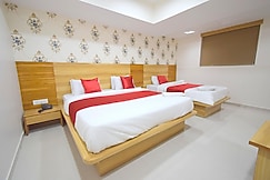 Hotel Midnight, Ahmedabad