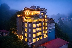 SUMITEL VISTA 800 METER FROM MALL ROAD, Darjeeling