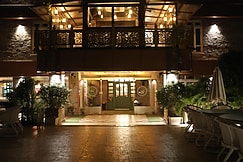 Yashmay Villa Club & Resort, Gonda