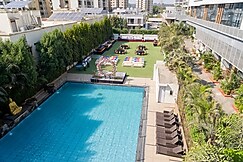 HOTEL WAVES CLUB, Vadodara