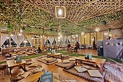 THE BUNKER HOUSE | Private Rooms & Dorms, Chamoli