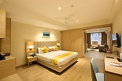 Hotel Crystal Plaza, Cochin