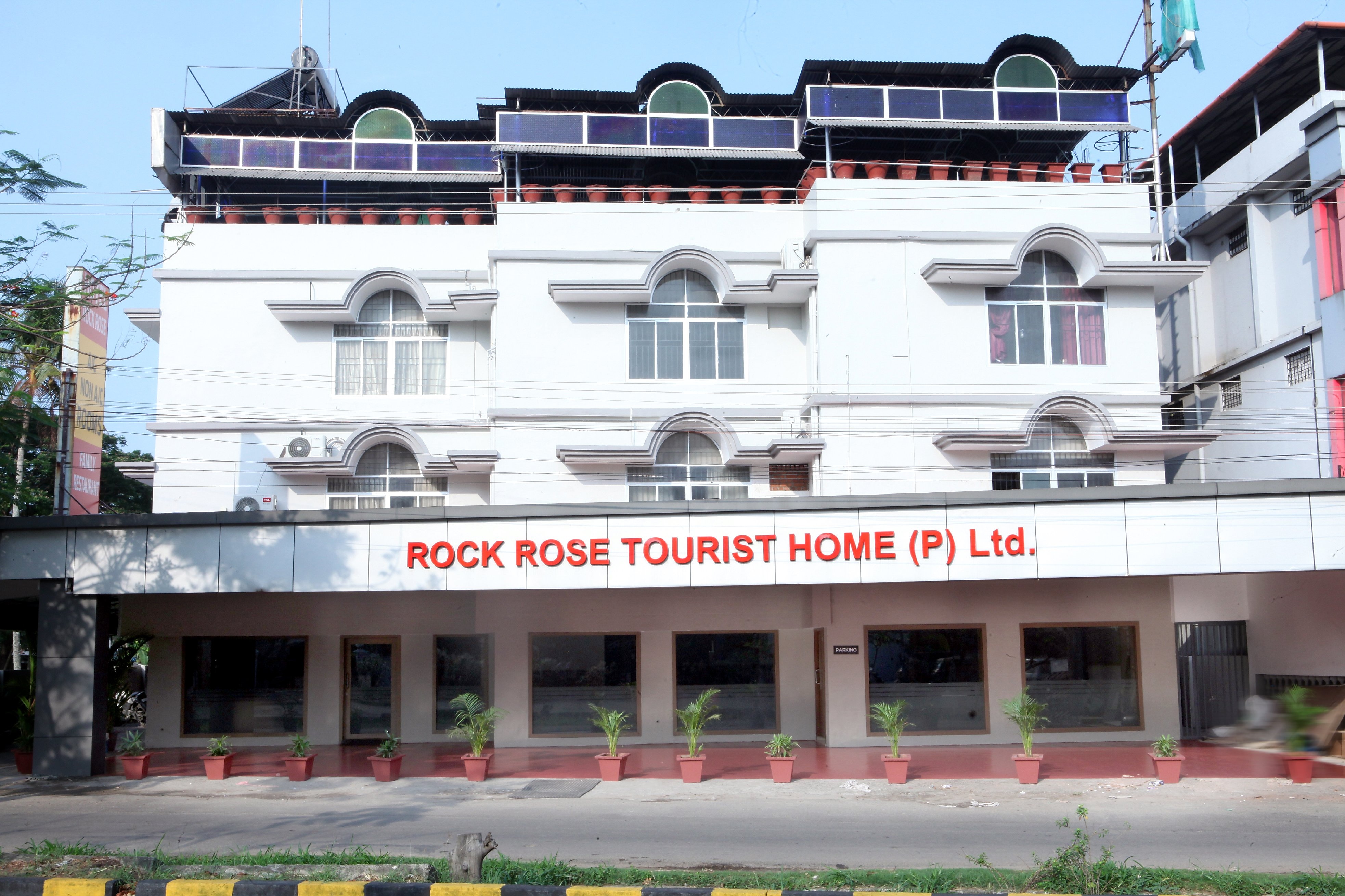 Hotel Rock Rose - Tap to explore photos