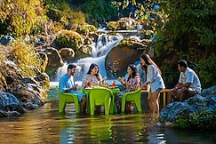 The Hosteller Mussoorie By the Streamside, Kempty, Mussoorie