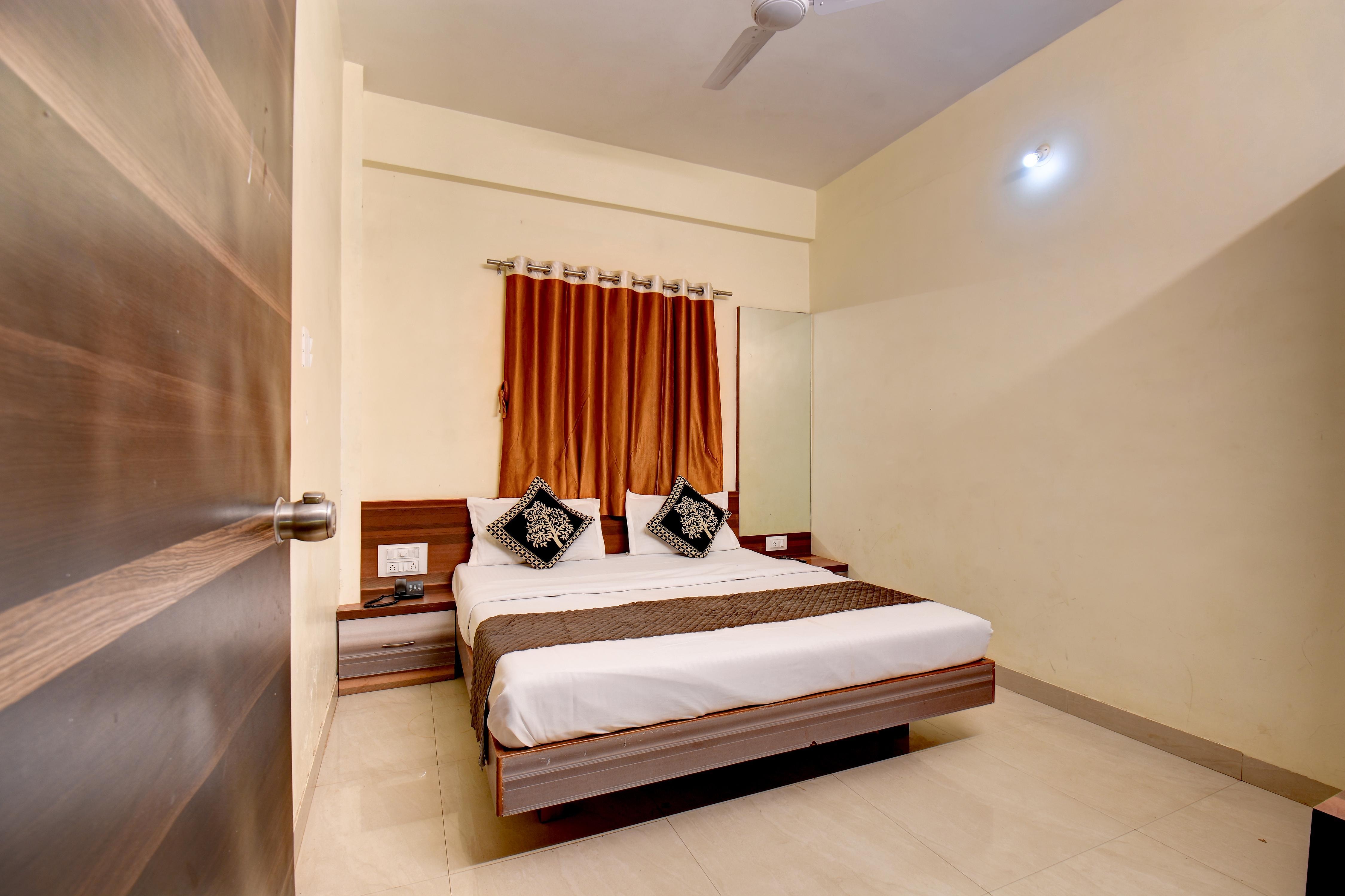 Hotel Padmavati Palace - Tap to explore photos