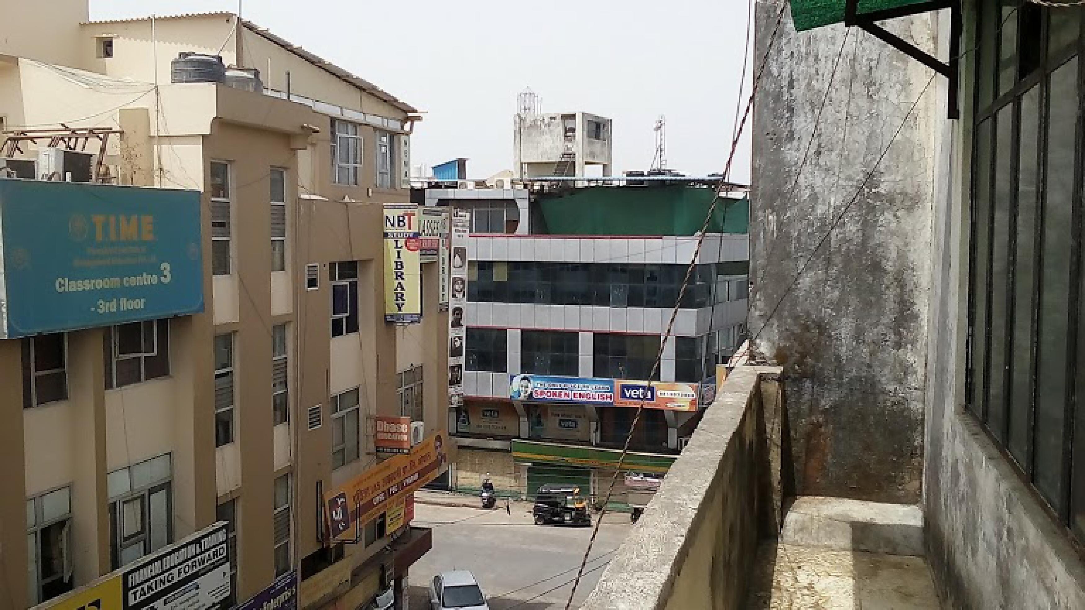 Om Sai Boys Hostel - Tap to explore photos